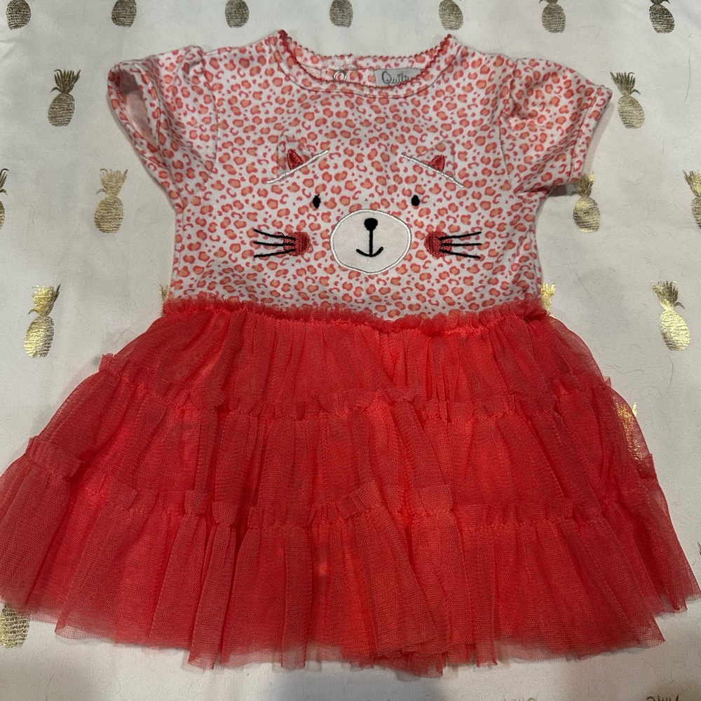 Quiltex Baby Girl NWOT 12M Short Sleeve Bodysuit/Dress Animal Peach/White Tulle